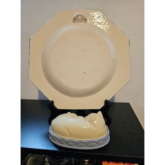 Lot Slab work wall hanging cat plate with Avon cat sleeping in basket lint brush - Picture 2 of 5